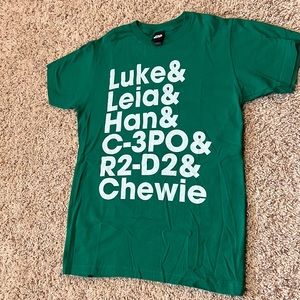 BNWOT Star Wars character names graphic adult S unisex tee in beautiful green!